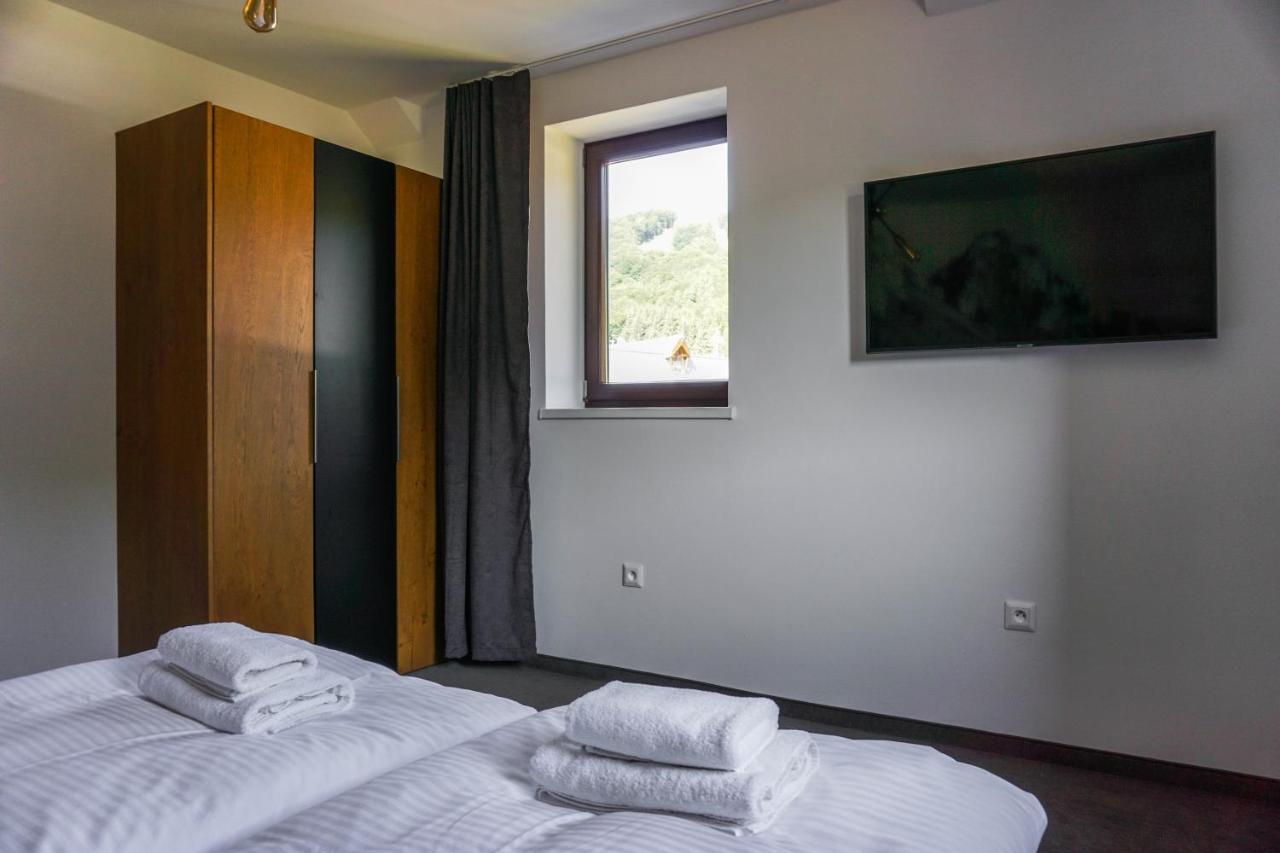 Apartmany Sport & Ski Valca Bagian luar foto