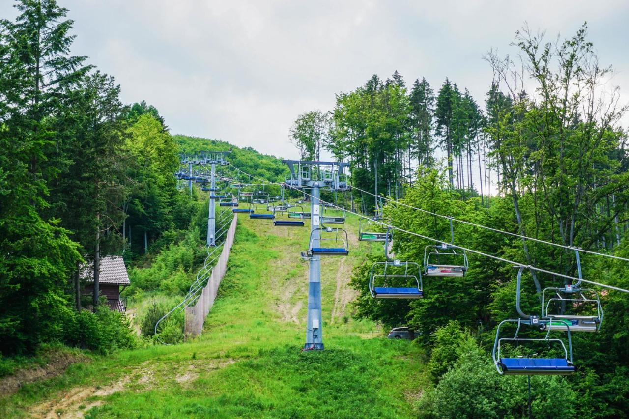 Apartmany Sport & Ski Valca Bagian luar foto