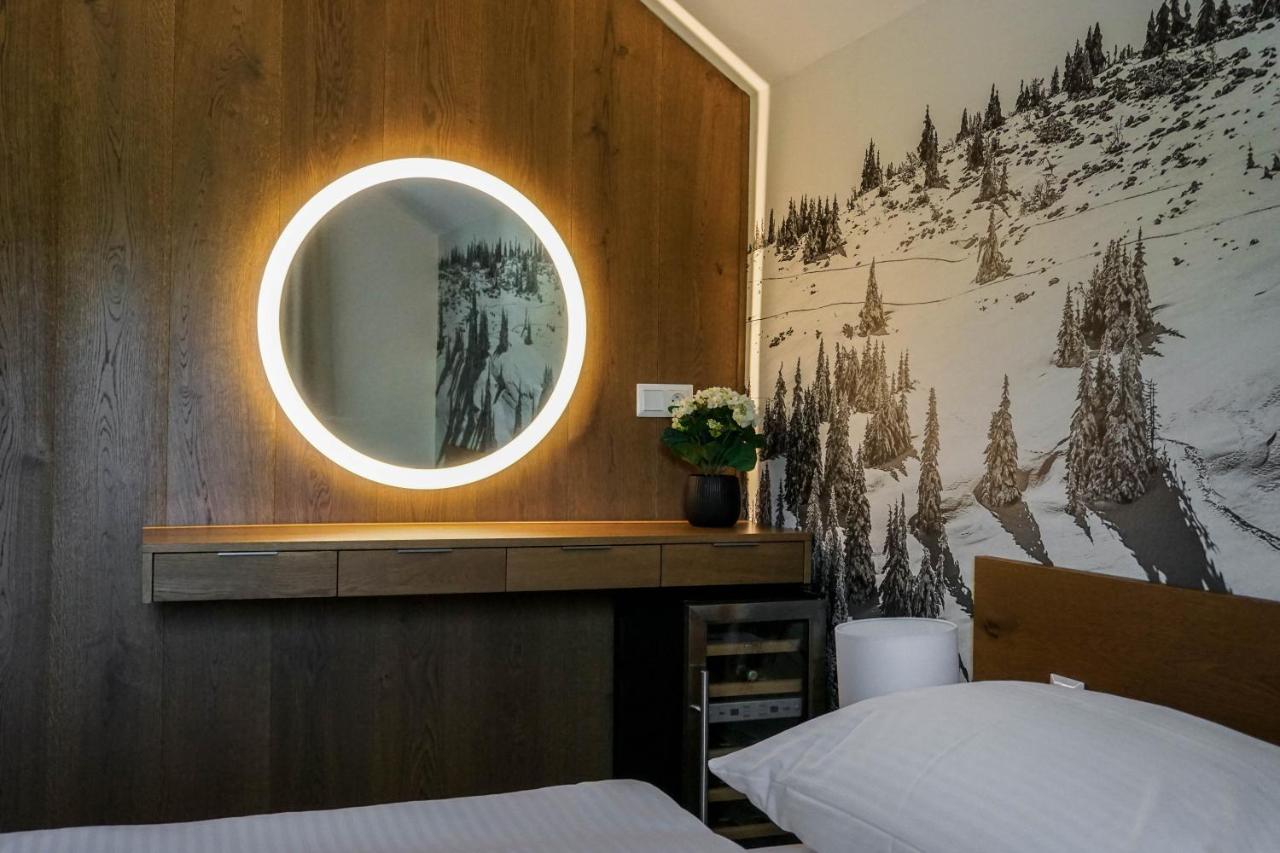 Apartmany Sport & Ski Valca Bagian luar foto